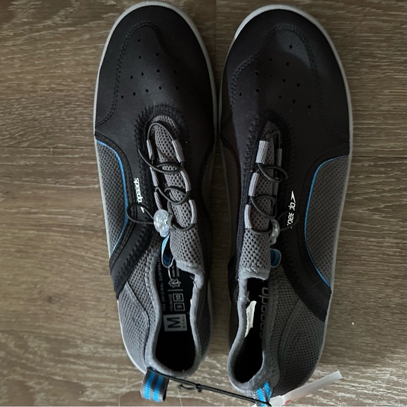 Speedo Men's Surfwalker Pro
Water Shoes medium 9/10 Quick Dry
Beach Lake slip-on - Picture 4 of 5